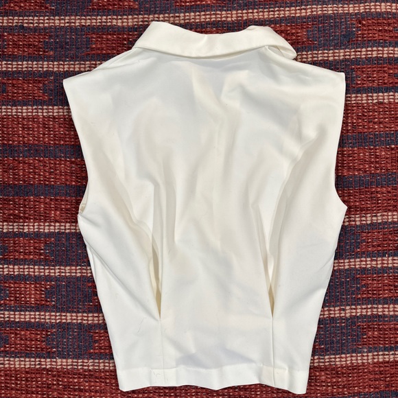 Cream Sleeveless Button Tank - Picture 2 of 2